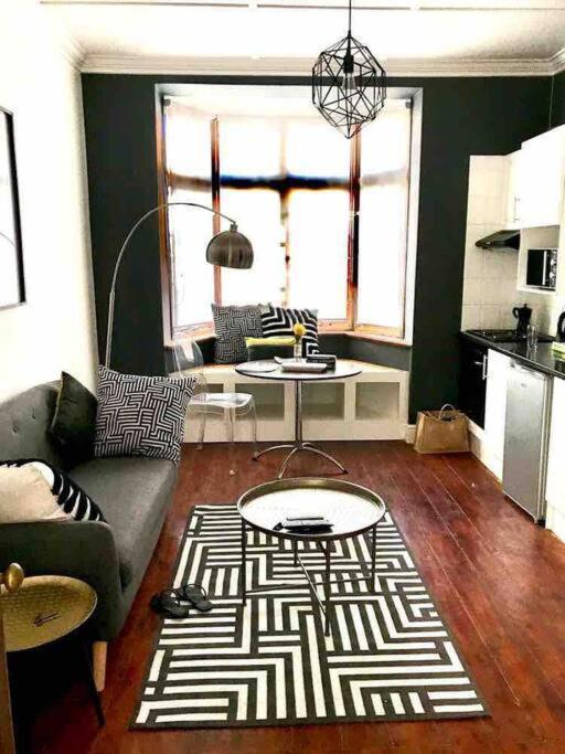 1-Bedroom Sea Point Gem - Perfect Location! Kapstadt Exterior foto