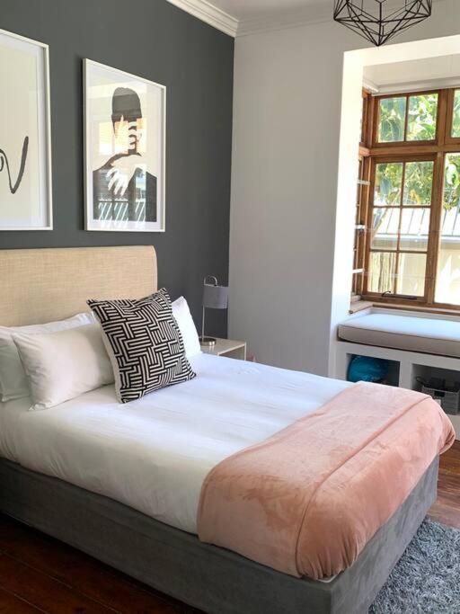 1-Bedroom Sea Point Gem - Perfect Location! Kapstadt Exterior foto